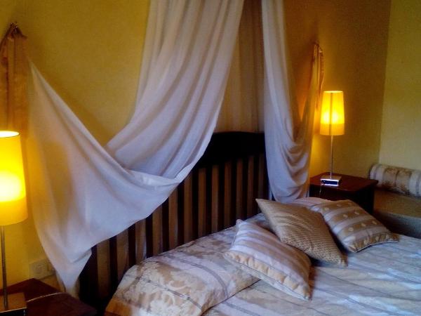 Hotel Tourist House : photo 2 de la chambre chambre triple