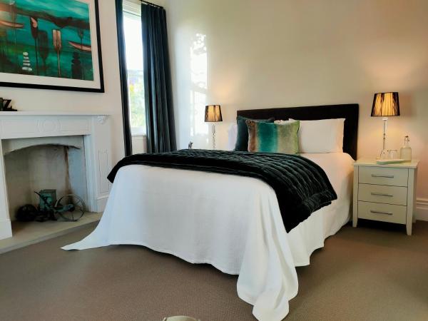 Andelin Guest House : photo 1 de la chambre chambre double deluxe avec balcon