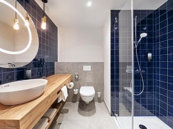 H2 Hotel Düsseldorf City : photo 3 de la chambre chambre lits jumeaux standard