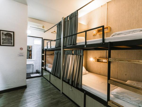 Connect Hostel : photo 1 de la chambre chambre familiale avec salle de bains privative