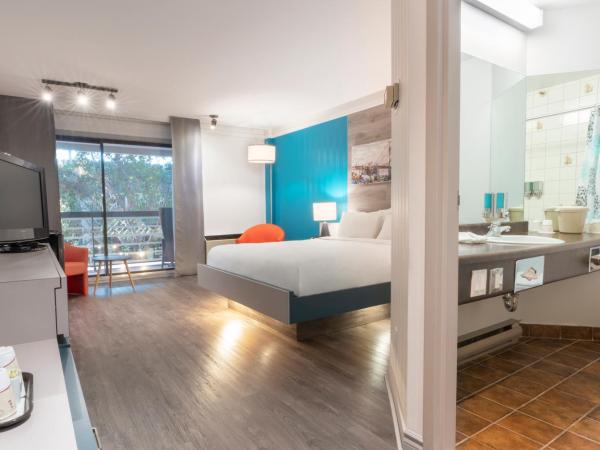 Hôtel Québec Inn : photo 4 de la chambre chambre double Économique avec balcon intérieur côté restaurant