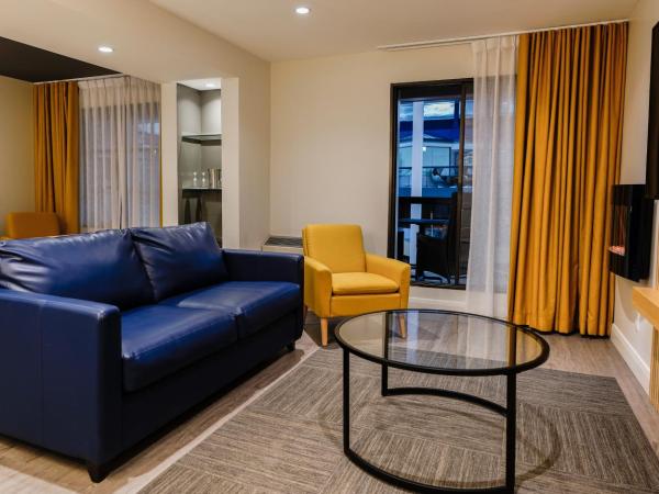 Hôtel Québec Inn : photo 8 de la chambre suite lit queen-size - thème asiatique