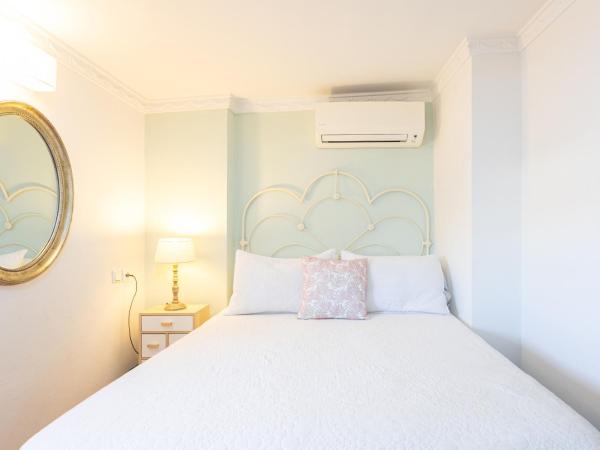 Puerta De Aduares : photo 3 de la chambre chambre double avec terrasse