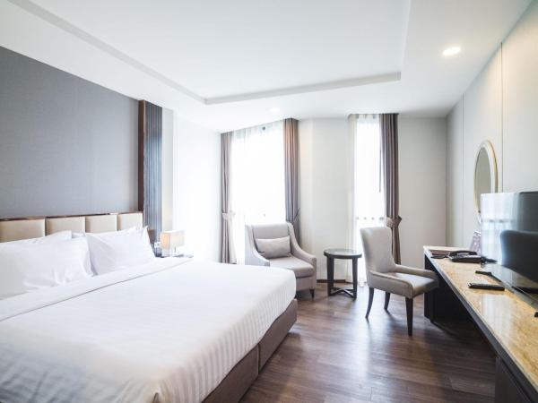 SureStay Plus by Best Western Sukhumvit 2 : photo 10 de la chambre chambre lit king-size supérieure