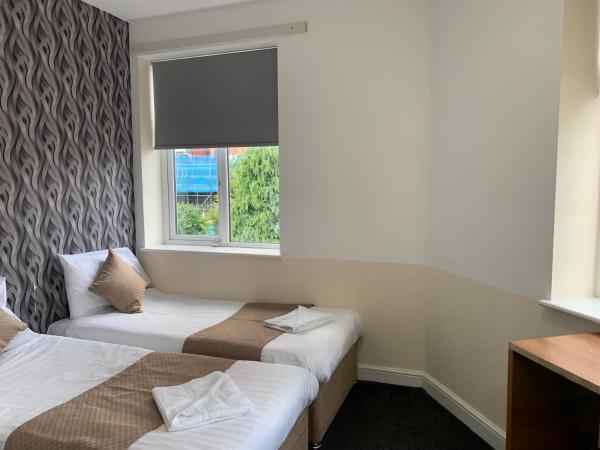 Imperial Salford Hotel : photo 3 de la chambre chambre quadruple