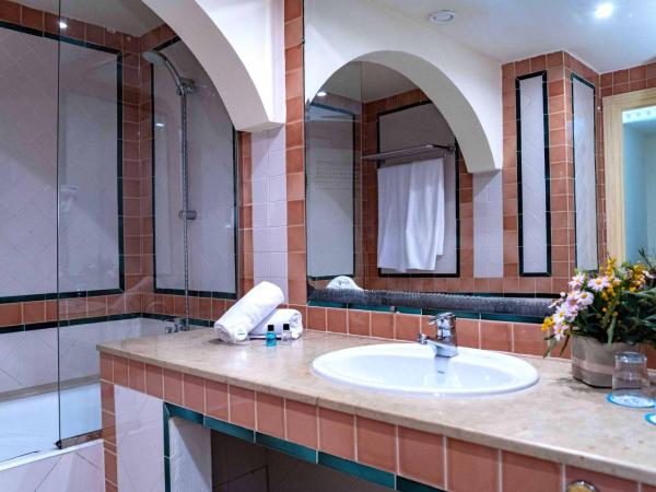 TMK Flora Park by Turismark - Adults Only : photo 5 de la chambre chambre double