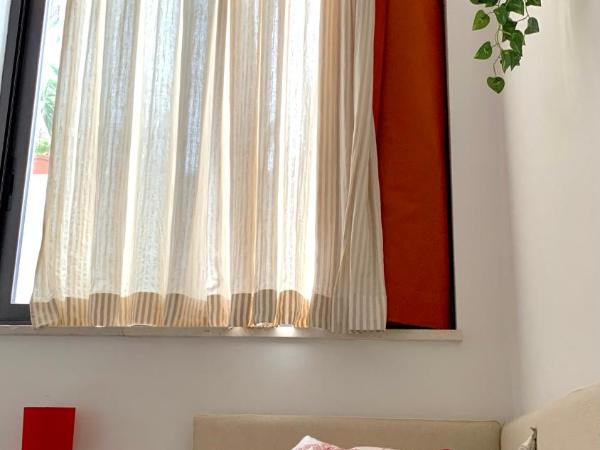 B&B Villa Pietrachiara : photo 3 de la chambre chambre triple avec salle de bains privative