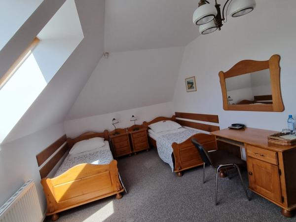 Hotel Karkonosze : photo 6 de la chambre appartement 3 chambres (6 adultes)