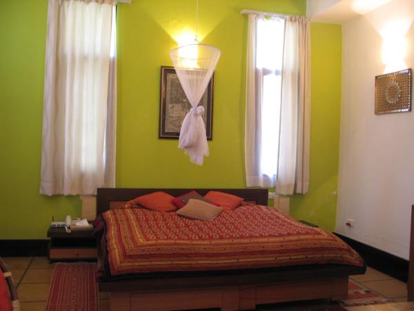 B Nineteen : photo 2 de la chambre chambre lit king-size avec balcon