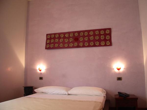 Casa Dei Mercanti Town House : photo 1 de la chambre suite junior