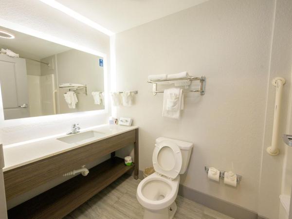 Hawthorn Extended Stay by Wyndham Panama City Beach : photo 4 de la chambre suite studio lit king-size - non-fumeurs