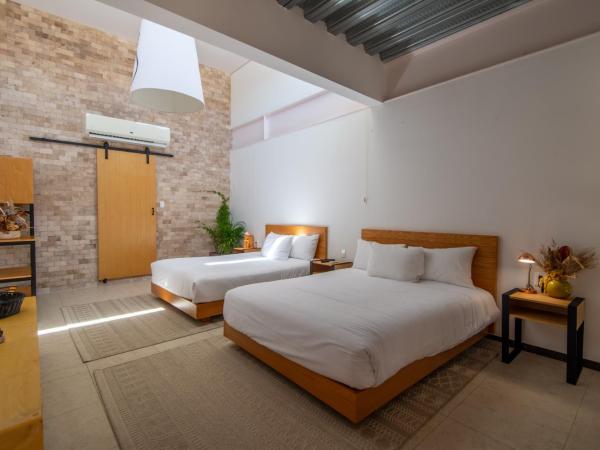 Mayan Monkey Los Cabos : photo 5 de la chambre chambre supérieure avec 2 lits queen-size