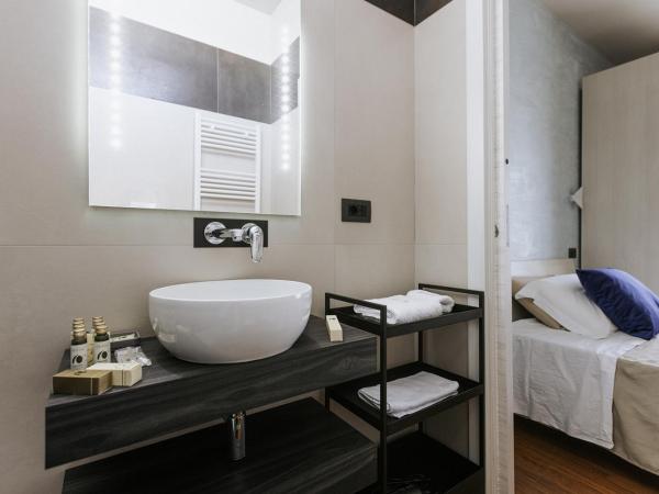 APULIA BLUE APARTEMENTS & B&B : photo 10 de la chambre chambre double