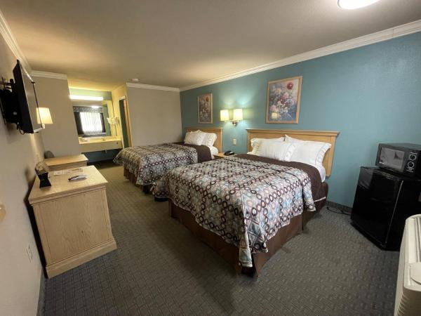 Americas Best Value Inn Hobby Airport : photo 1 de la chambre chambre standard avec 2 lits queen-size