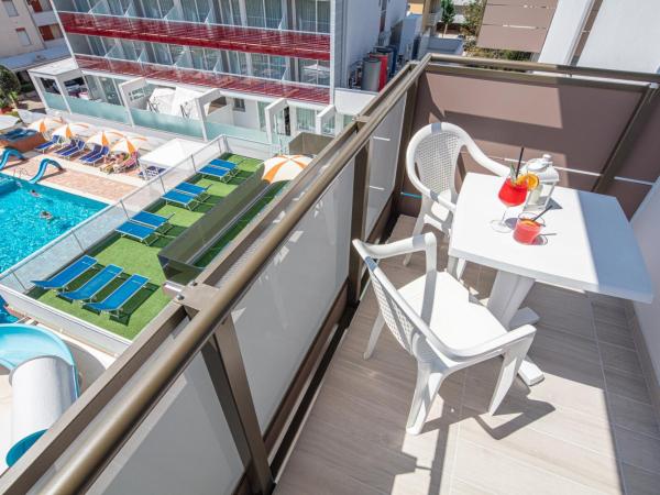 Hotel Alexander : photo 5 de la chambre chambre double - vue sur mer