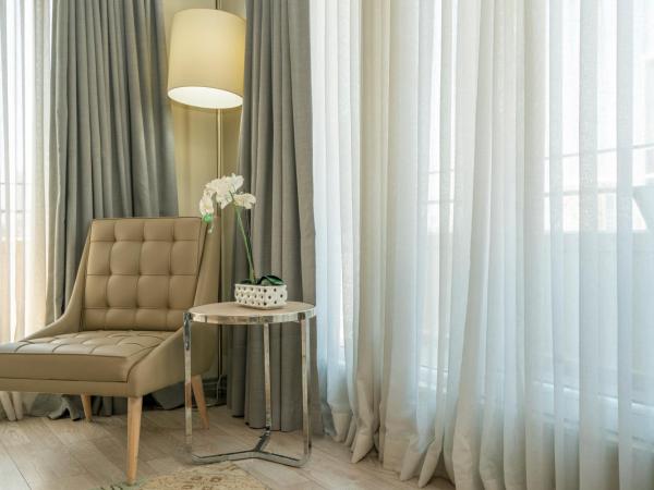 The Gate 30 Suites Ataşehir : photo 5 de la chambre chambre double deluxe avec balcon