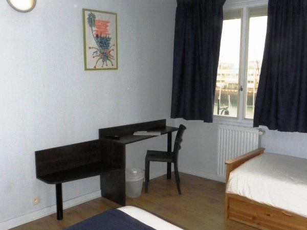 Hôtel Du Port : photo 2 de la chambre chambre triple