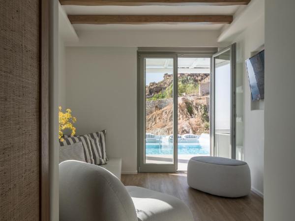 Arocaria Mykonos : photo 8 de la chambre suite lit queen-size