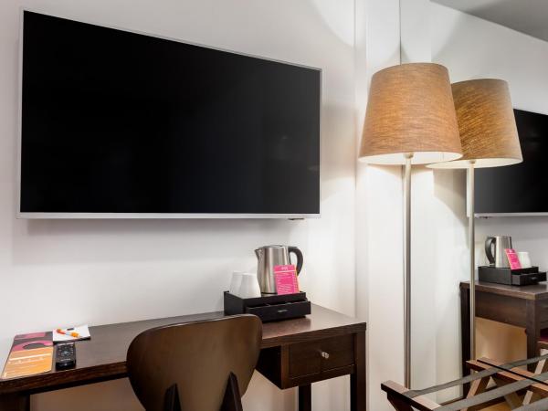 Hotel Luena : photo 2 de la chambre chambre double avec baignoire spa