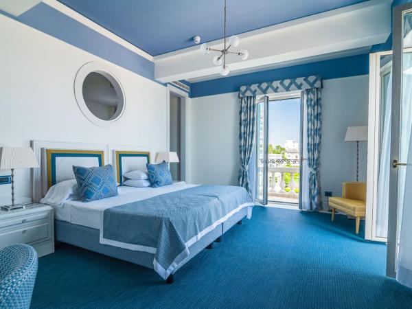 Casa Bianca Al Mare : photo 4 de la chambre chambre double ou lits jumeaux supérieure - vue sur jardin