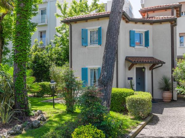 Casa Bianca Al Mare : photo 1 de la chambre suite en duplex - annexe