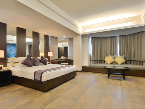 The Grand Sathorn : photo 3 de la chambre suite junior