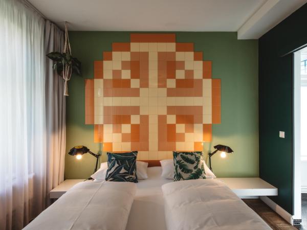 Superbude Hamburg Altona : photo 2 de la chambre chambre deluxe m type maison d'hôtes