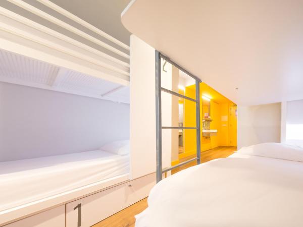 Generator Barcelona : photo 4 de la chambre lit dans dortoir de 8 lits
