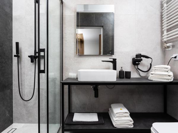 InPoint Apartments G15 near Old Town & Kazimierz : photo 9 de la chambre studio avec terrasse