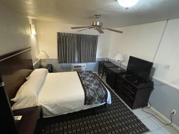 Hollywood Guest Inn : photo 1 de la chambre chambre lit queen-size 
