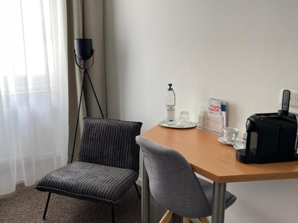MAX Hotel Düsseldorf Self-Check-in : photo 3 de la chambre chambre simple