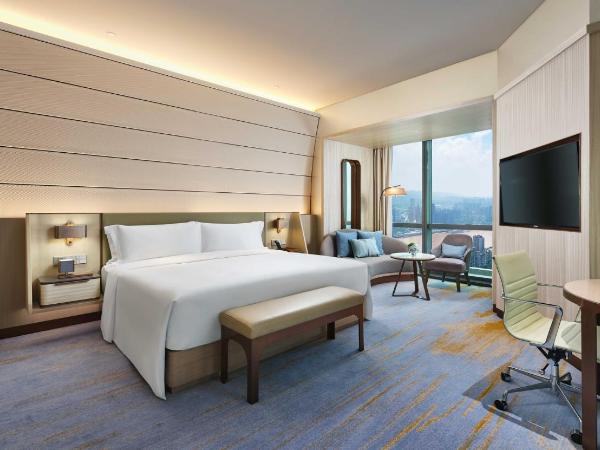 InterContinental Chongqing Raffles City, an IHG Hotel : photo 6 de la chambre chambre lit king-size premium avec vue sur rivière et accès au club lounge