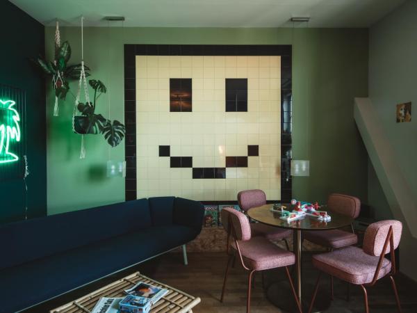 Superbude Hamburg Altona : photo 1 de la chambre suite quadruple jeux