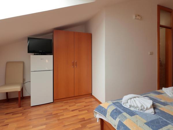 Resort Trcol : photo 3 de la chambre chambre double Économique