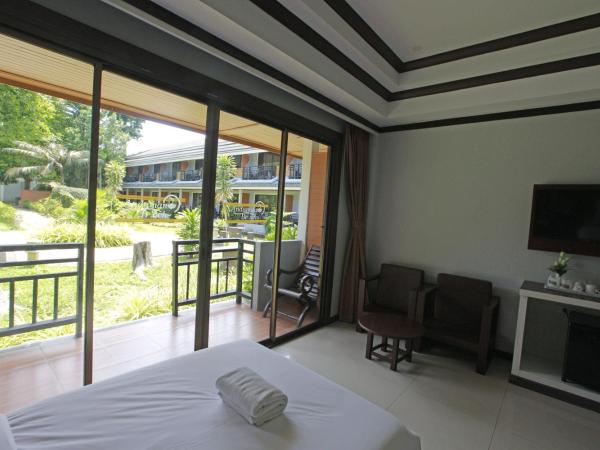 Phi Phi Andaman Beach Resort-SHA Plus : photo 6 de la chambre chambre lits jumeaux deluxe