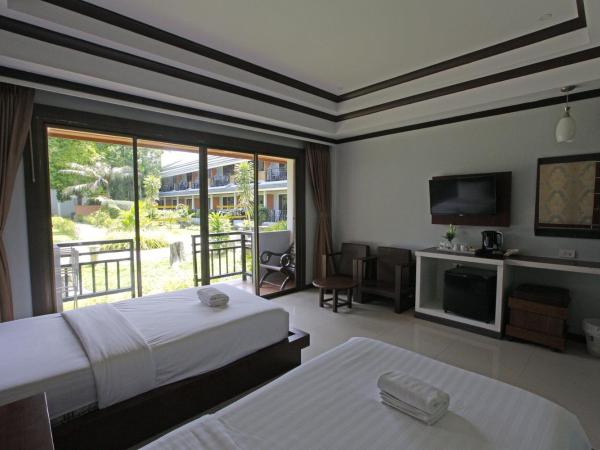 Phi Phi Andaman Beach Resort : photo 3 de la chambre chambre lits jumeaux deluxe