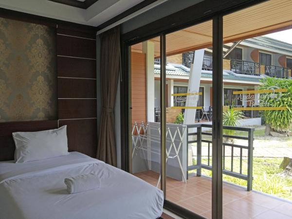 Phi Phi Andaman Beach Resort-SHA Plus : photo 5 de la chambre chambre lits jumeaux deluxe