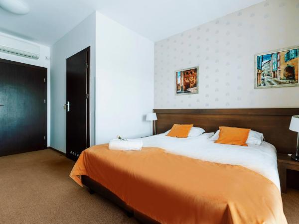 Hotel Willanova : photo 8 de la chambre chambre double ou lits jumeaux avec salle de bains