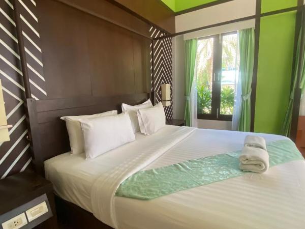 Phi Phi Andaman Beach Resort : photo 10 de la chambre chambre double de luxe bungalow