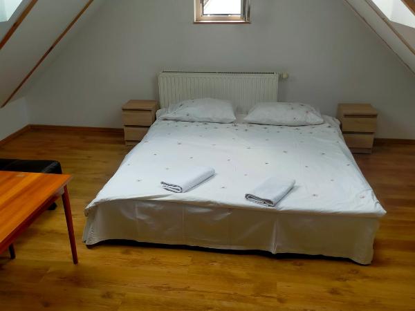 Hostel Madeira : photo 1 de la chambre chambre familiale avec salle de bains privative