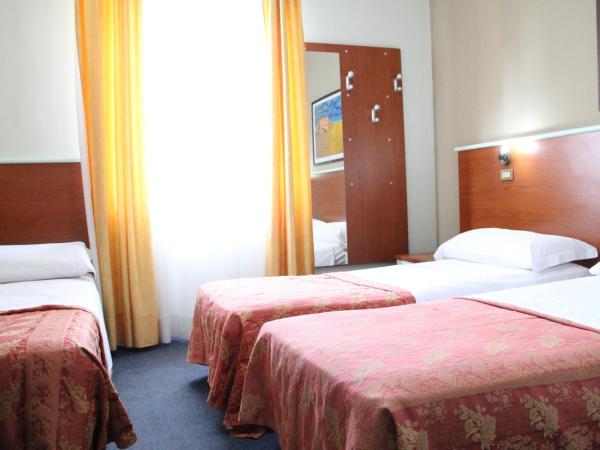Hotel MM Dateo : photo 6 de la chambre chambre triple