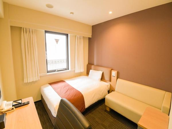 Via Inn Shin Osaka West : photo 2 de la chambre studio single room - non-smoking