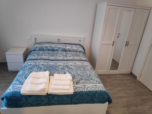 Casadei Guest House Stazione Bologna : photo 2 de la chambre chambre quadruple