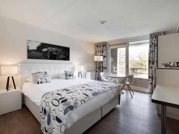 Hotel Mitland : photo 5 de la chambre chambre double supérieure - vue sur lac