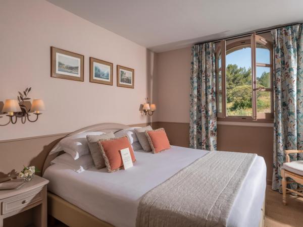 Mas de l'Oulivié : photo 5 de la chambre chambre double ou lits jumeaux caractere