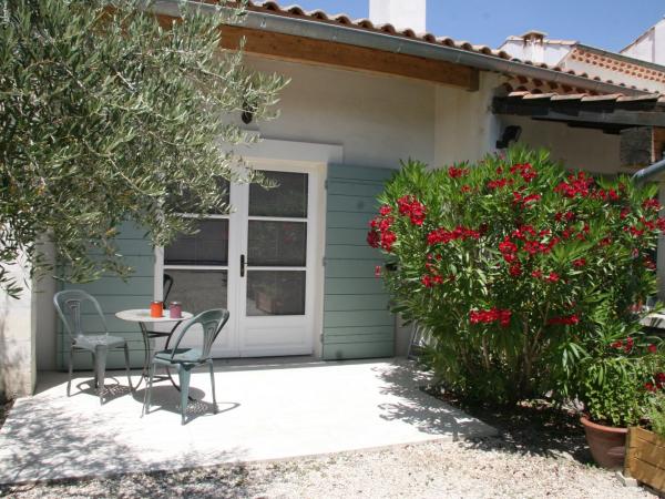 Mas de l'Estello B&B : photo 3 de la chambre chambre double - vue sur jardin