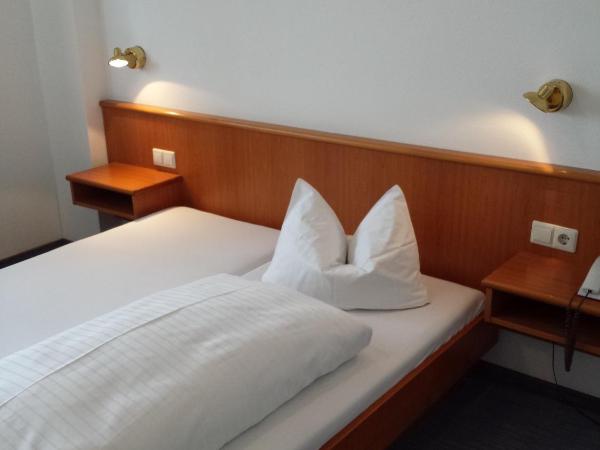 Hotel am Exerzierplatz : photo 1 de la chambre chambre double