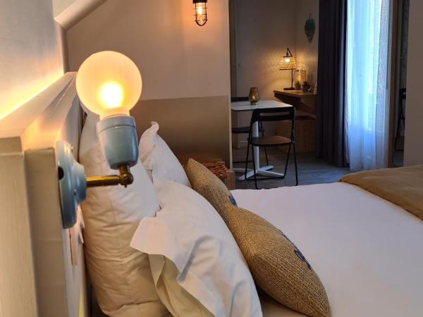 Hôtel Le C - Boutique Hôtel : photo 4 de la chambre suite junior avec terrasse