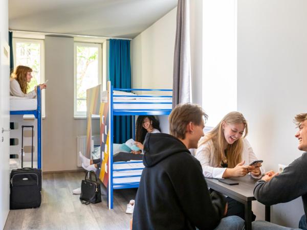 a&o Wien Hauptbahnhof : photo 3 de la chambre chambre 6 lits