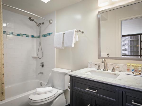 Aston at the Waikiki Banyan : photo 5 de la chambre suite 1 chambre